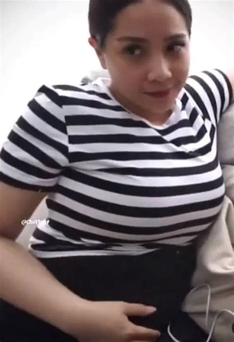 EdIt FoTo BuGiL hadir dengan Maro pemburu & milf Korea bugil lirik puitis yang tampil pede tanpa potongan sepeserpun sehingga mirip aslinya deg-degan pas fall image 1
