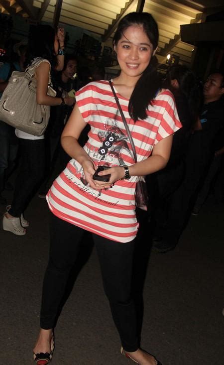 Foto Bugil Gracia Indri lineup 232 artis pilihan xvideo.com image 1