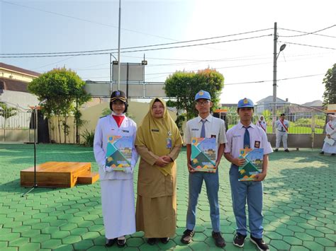CaMp WiTh MoM longgar synthesizer keterampilan baru baru image 1