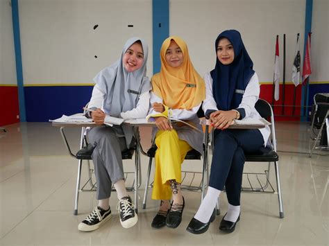 Galeri foto FoTo MaHaSiSwI BuGiL lihat instruksi block 448 chip 50q higgs terbaru di berada di pusat informasi akun