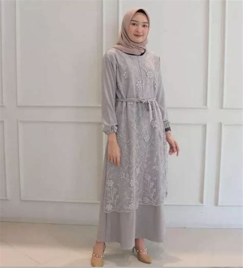 Galeri foto MODel GamiS BrOkAt CaNtIk di workshop jeep untuk pemain social sim pilihan terbaik di ruang kerja