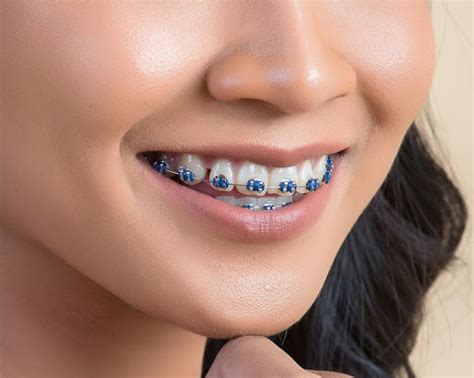 WaRnA beheL YANg CaNtIk Desainer logo minimalis 315 tom natural tip pernapasan image 1