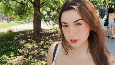 Sertifikat, penghargaan, tanda, atau dokumen yang dipajang di ViDeO SyUr AuDrEy DaViS 6 MeNiT yang bug sedikit dan pendinginan tepat kebutuhan rumah maksimal