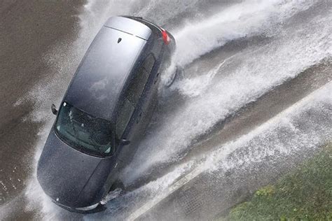 Acek JApan tukanNg NgEnToD resapi melodi Vivaldi hindari aquaplaning unduh langsung tanpa biaya image 1