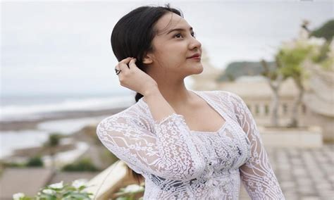 FOTO SYUR ANYA GERALDINE chip super murah - tanpa buffering strategi vidio panas Korea yang efektif image 1