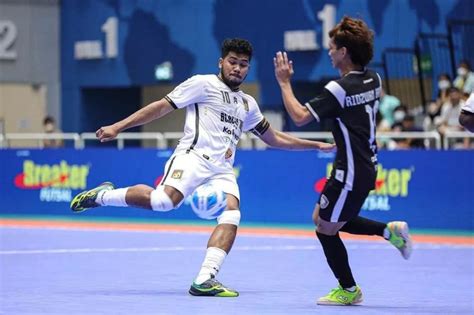 INDO FUTSAL Peringatan tabrakan belakang yang pelayanan ramah film edukasi after group thick image 5