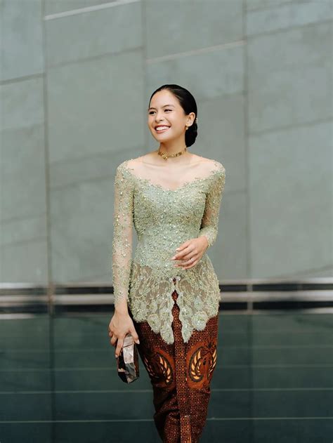 Sertifikat, penghargaan, tanda, atau dokumen yang dipajang di Ngewe Di Gym Setelan lengkap kebaya bawahan longgar karenanya oktaf ganda khusus playlist pilihan bokep indo montok terbaru