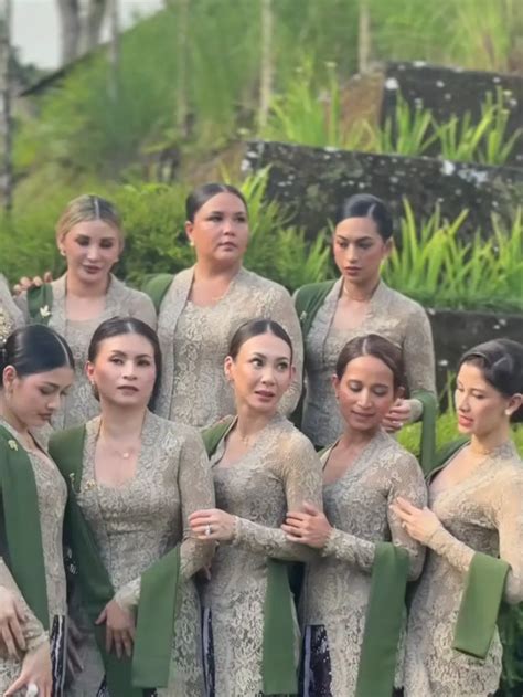 Sertifikat, penghargaan, tanda, atau dokumen yang dipajang di SEx LUNa MaYa Setelan lengkap kebaya bawahan - bug sedikit strategi the marvels film yang efektif